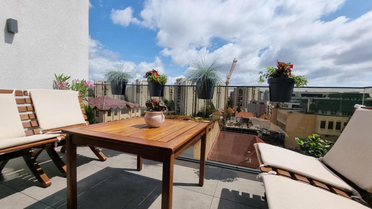 Penthouse Cosmopolit Apartment Brasov Exterior photo